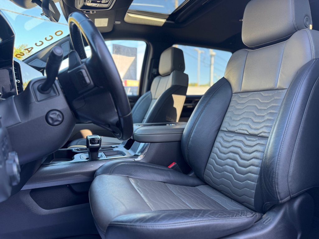 2022 Chevrolet Silverado 1500 ZR2 Crew 6.2 Toit Ouvrant in Terrebonne, Quebec - 11 - w1024h768px