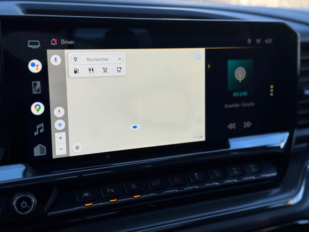 2022 Chevrolet Silverado 1500 ZR2 Crew 6.2 Toit Ouvrant in Terrebonne, Quebec - 18 - w1024h768px