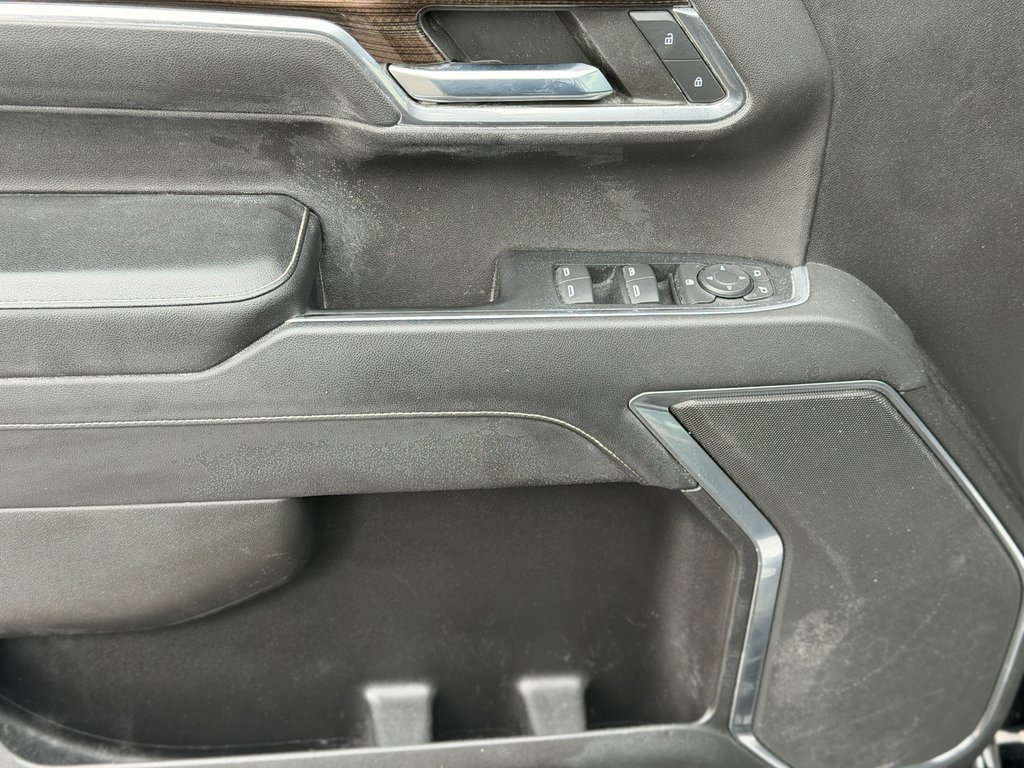 2022 Chevrolet Silverado 1500 LT Trail Boss Crew 5.3 in Terrebonne, Quebec - 8 - w1024h768px