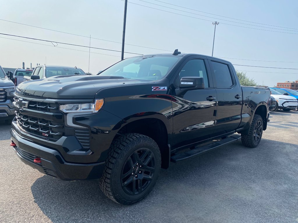 2024 Chevrolet Silverado 1500 LT Trail Boss in Terrebonne, Quebec - 3 - w1024h768px