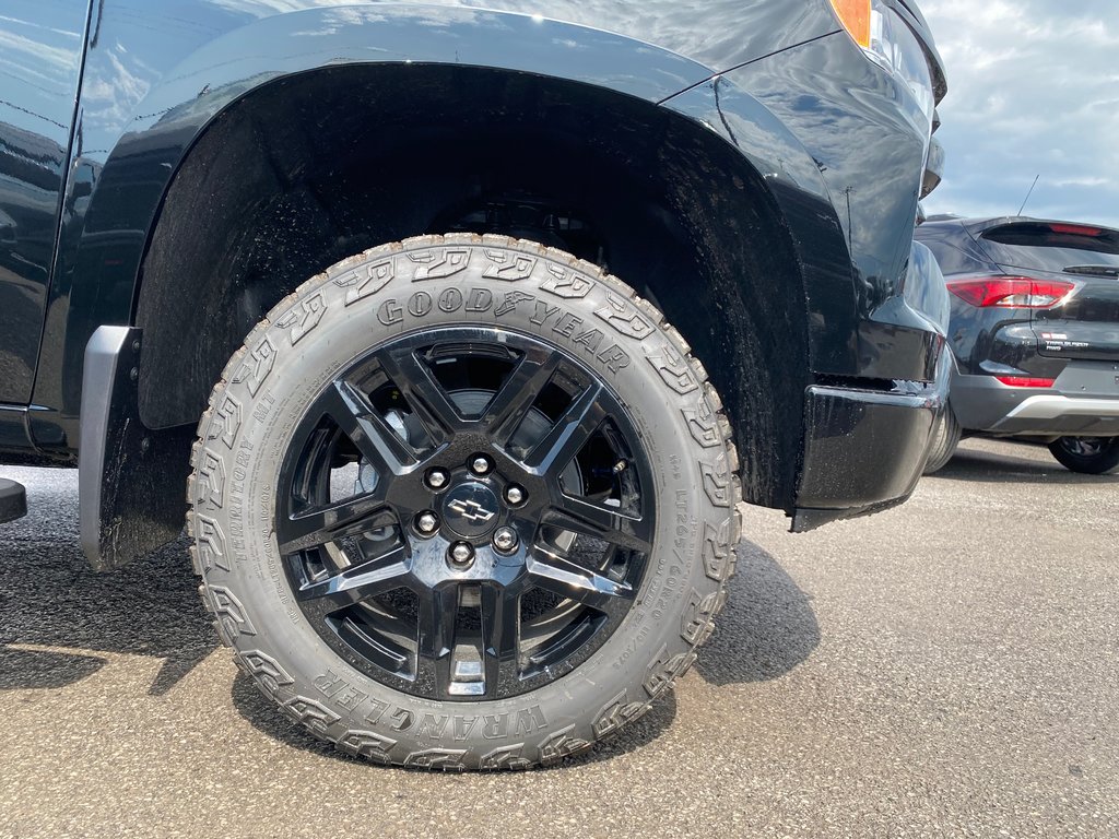 2024 Chevrolet Silverado 1500 LT Trail Boss in Terrebonne, Quebec - 26 - w1024h768px