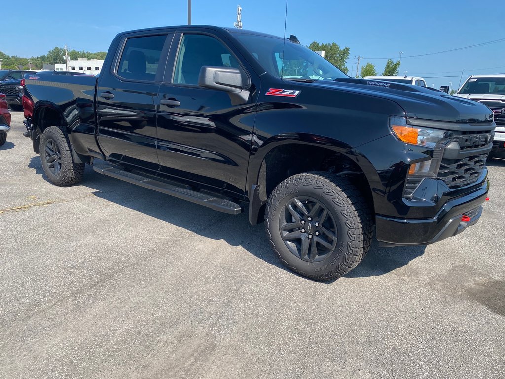 2024 Chevrolet Silverado 1500 Custom Trail Boss in Terrebonne, Quebec - 1 - w1024h768px