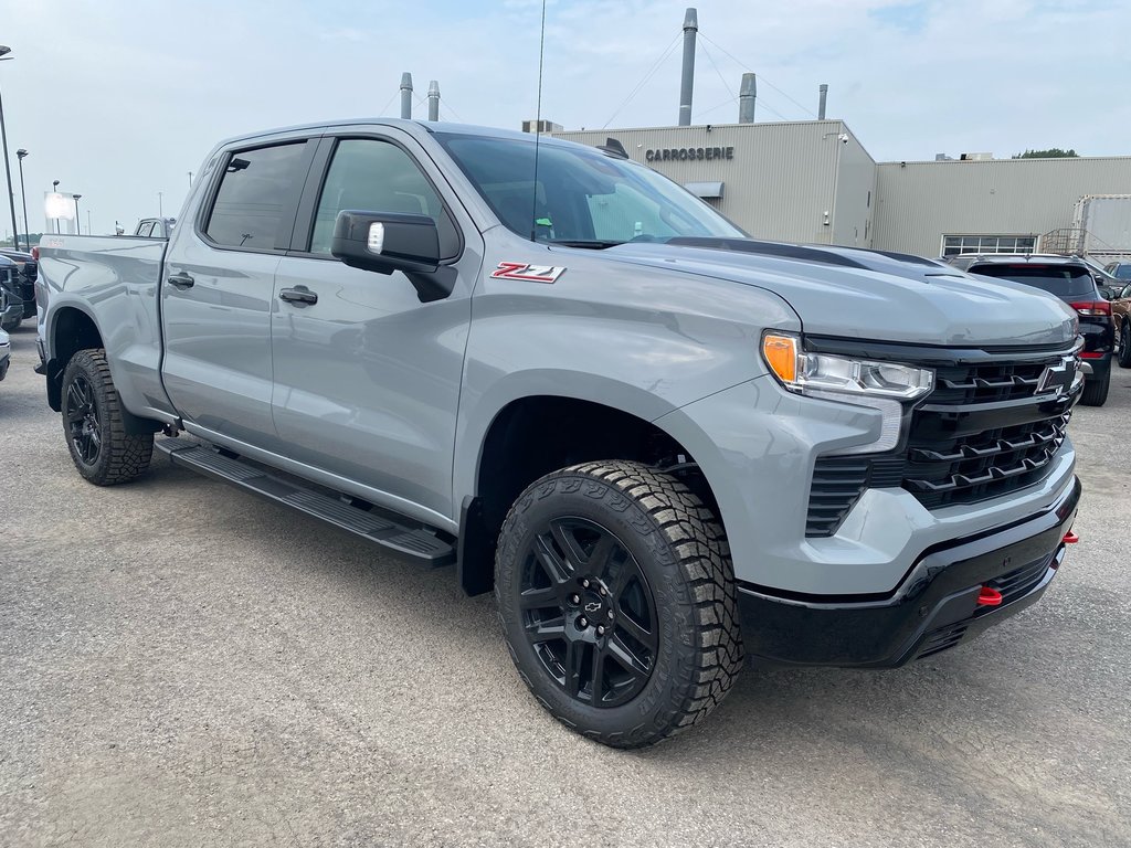 2024 Chevrolet Silverado 1500 LT Trail Boss in Terrebonne, Quebec - 1 - w1024h768px