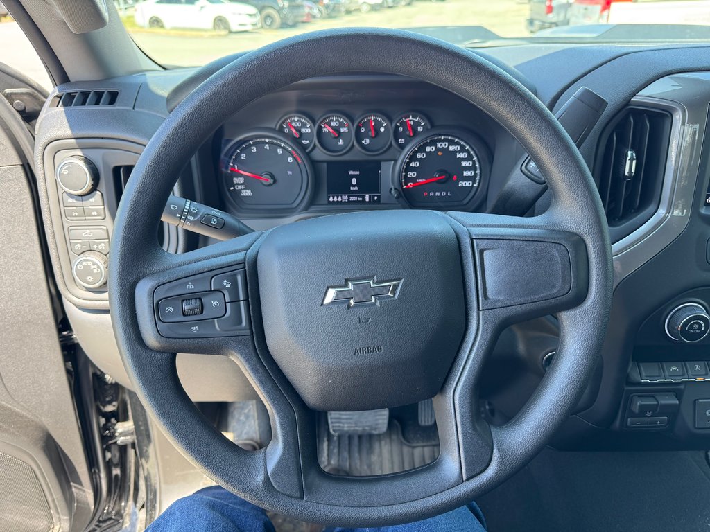 2026 Chevrolet Silverado 1500 Custom Trail Boss in Terrebonne, Quebec - 8 - w1024h768px