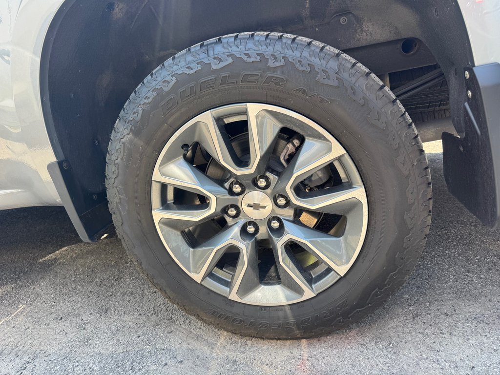 2026 Chevrolet Silverado 1500 RST in Terrebonne, Quebec - 13 - w1024h768px