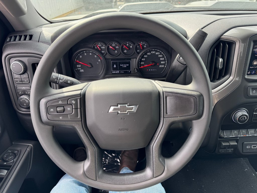 Chevrolet K1500 SILVERADO CREW CAB CUSTOM TRAIL BOSS STD/BOX (2CX) CUSTOM 2026 à Terrebonne, Québec - 9 - w1024h768px