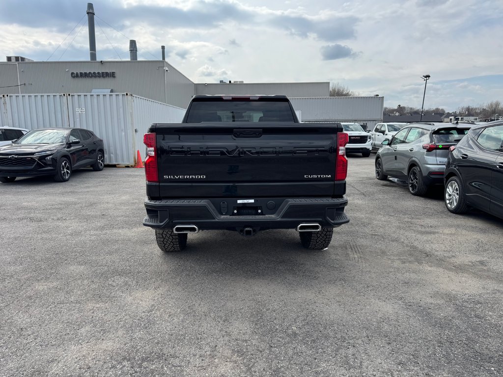 Chevrolet K1500 SILVERADO CREW CAB CUSTOM TRAIL BOSS STD/BOX (2CX) CUSTOM 2026 à Terrebonne, Québec - 5 - w1024h768px