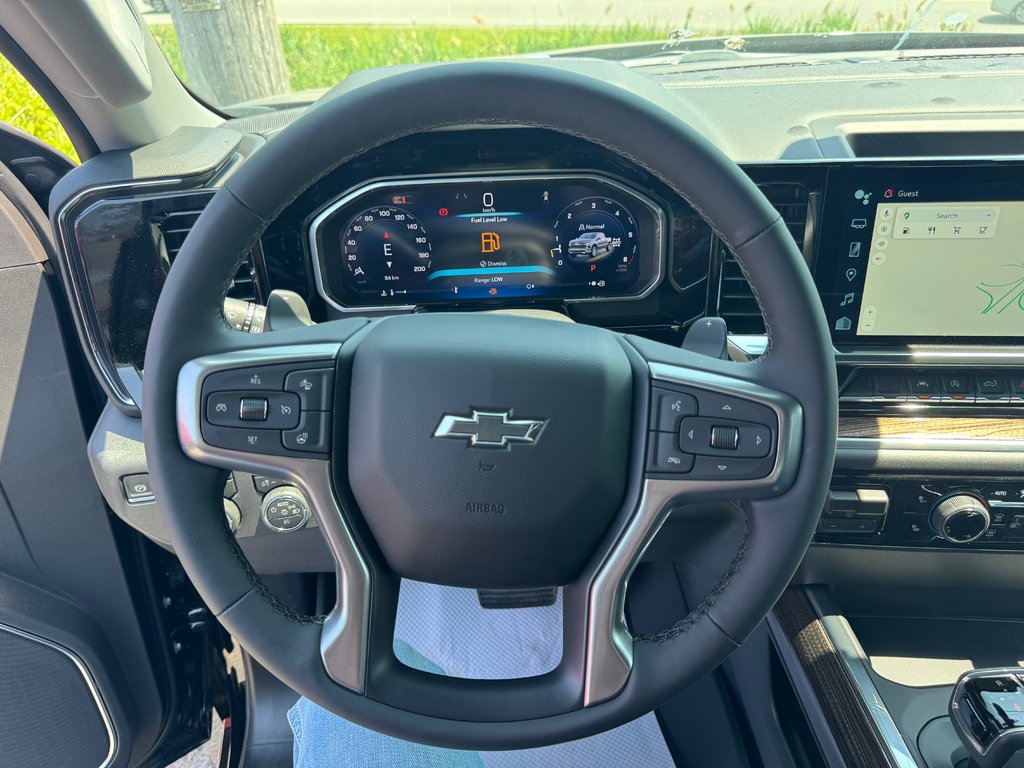 Chevrolet Silverado 1500 RST 2026 à Terrebonne, Québec - 10 - w1024h768px