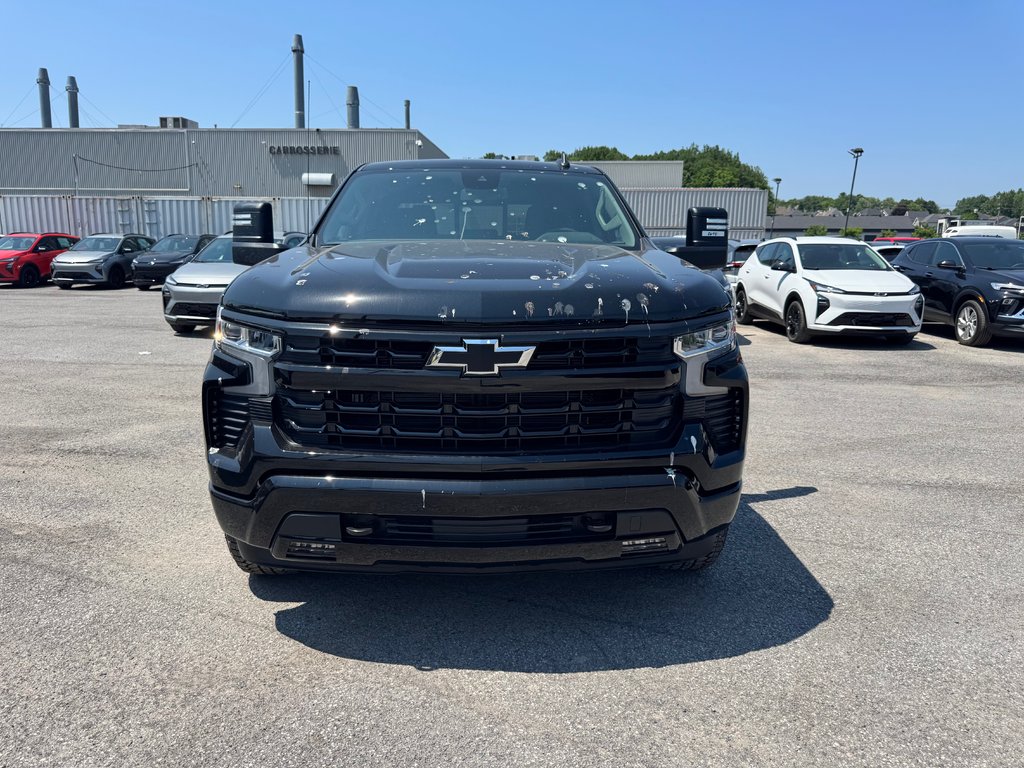 Chevrolet Silverado 1500 RST 2026 à Terrebonne, Québec - 2 - w1024h768px