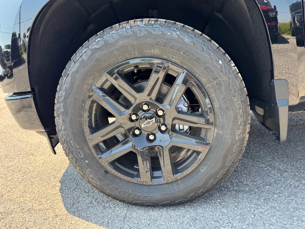 Chevrolet Silverado 1500 RST 2026 à Terrebonne, Québec - 12 - w1024h768px