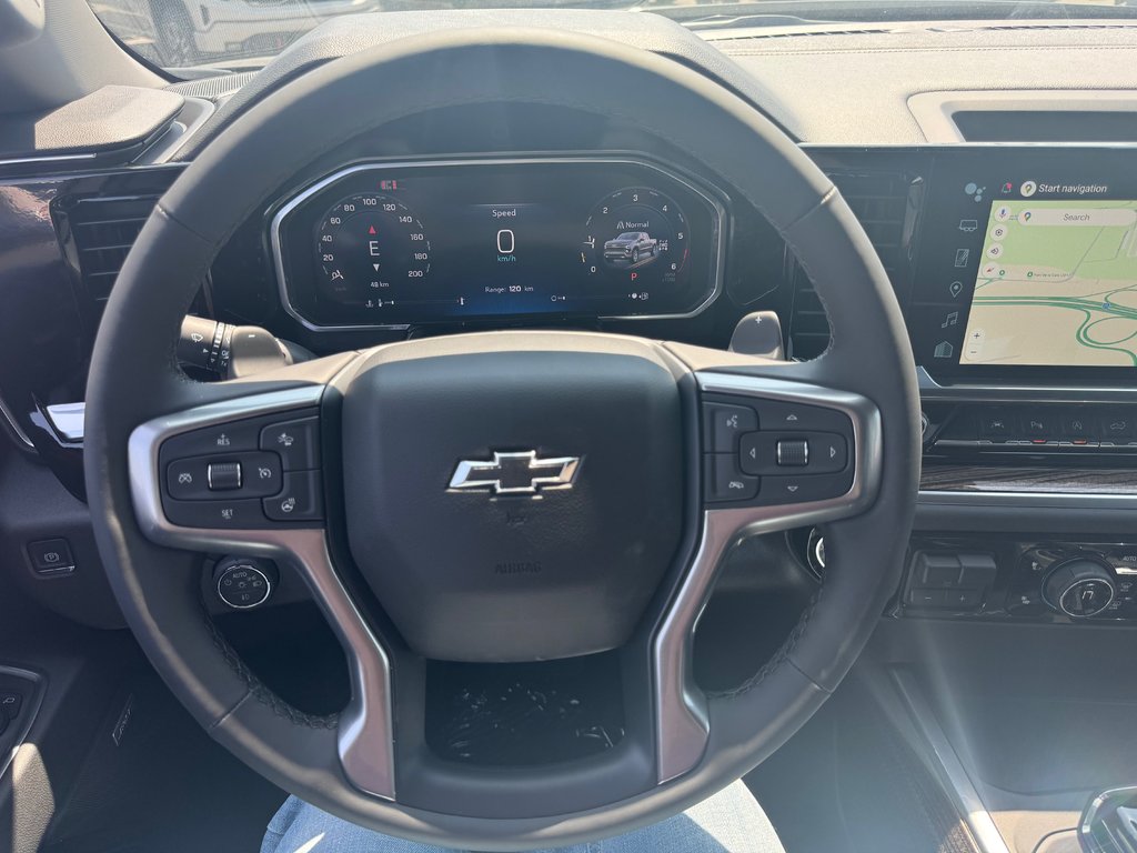 Chevrolet Silverado 1500 RST 2026 à Terrebonne, Québec - 10 - w1024h768px