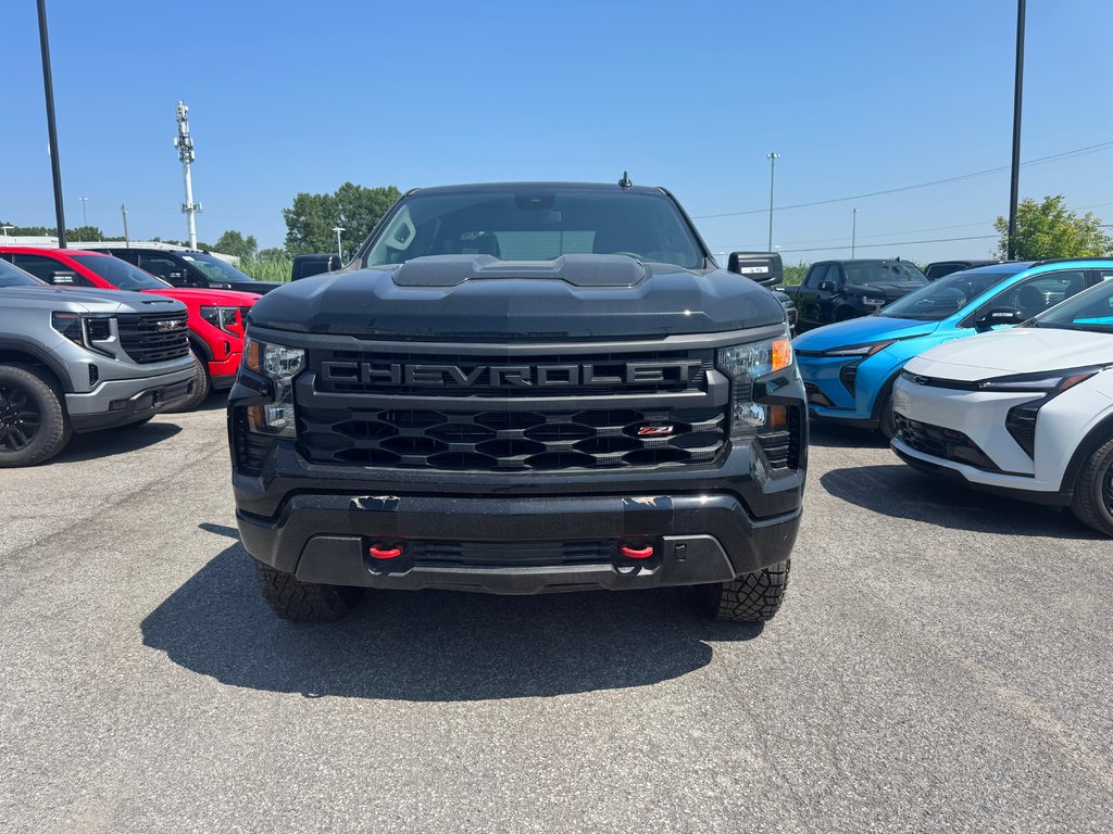 Chevrolet Silverado 1500 Custom Trail Boss 2026 à Terrebonne, Québec - 2 - w1024h768px