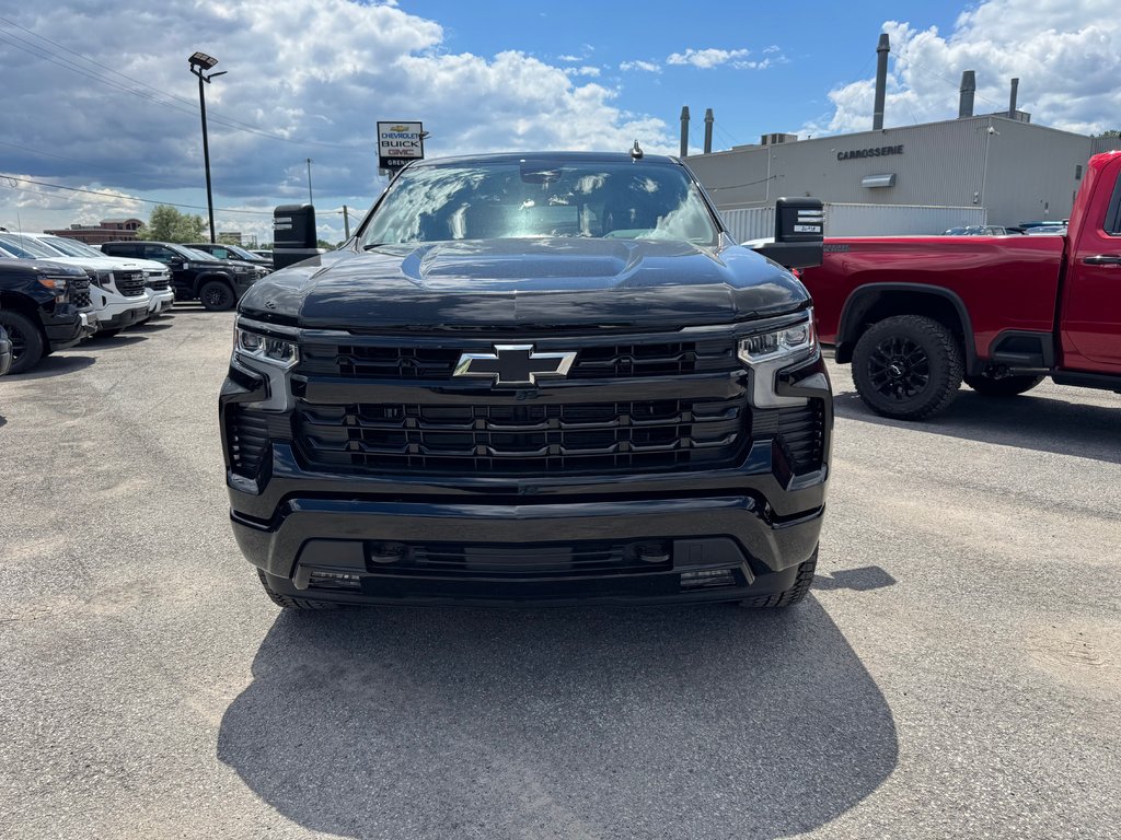 Chevrolet Silverado 1500 RST 2026 à Terrebonne, Québec - 2 - w1024h768px