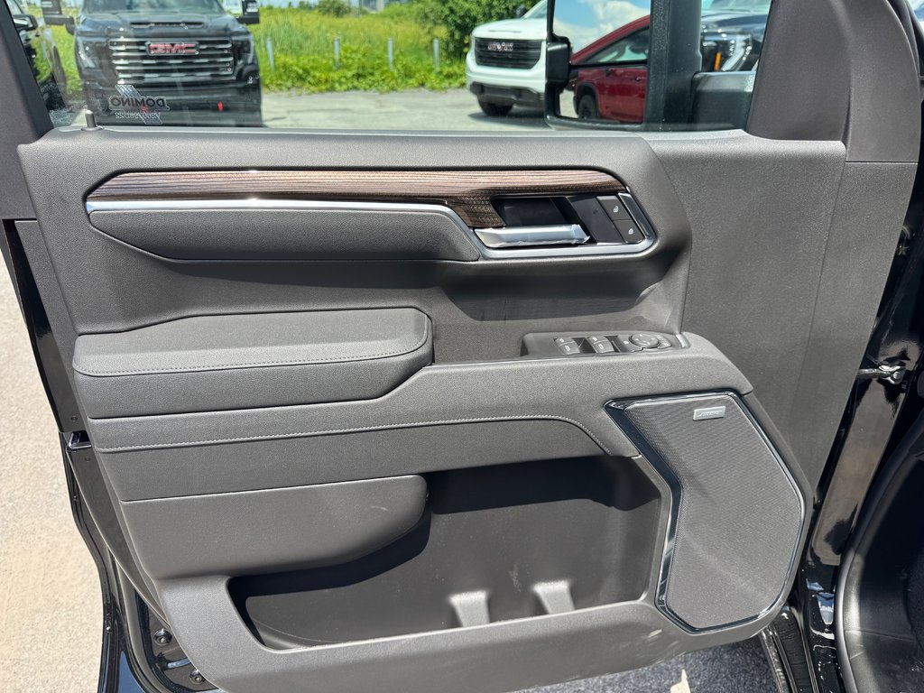 Chevrolet Silverado 1500 RST 2026 à Terrebonne, Québec - 8 - w1024h768px