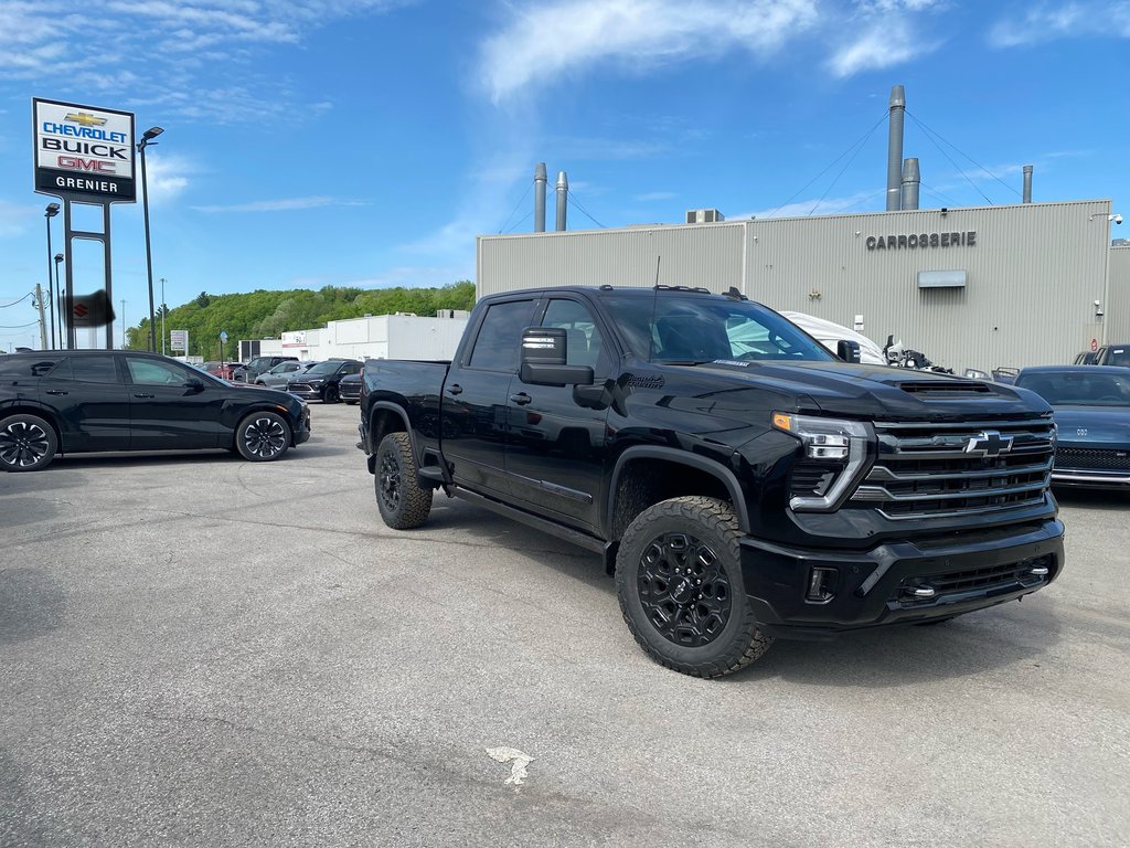 Chevrolet SILVERADO 2500 HD HIGH COUNTRY 2024 à Terrebonne, Québec - 1 - w1024h768px