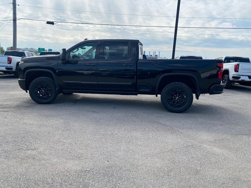 2024 Chevrolet SILVERADO 2500 HD HIGH COUNTRY in Terrebonne, Quebec - 4 - w1024h768px