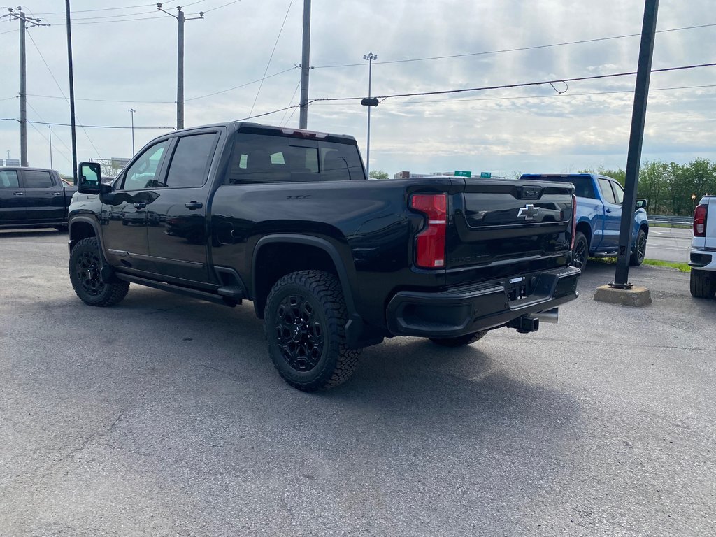 2024 Chevrolet SILVERADO 2500 HD HIGH COUNTRY in Terrebonne, Quebec - 5 - w1024h768px