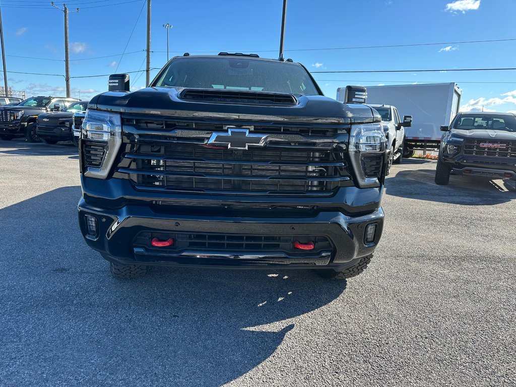 2025 Chevrolet SILVERADO 2500 HD LT in Terrebonne, Quebec - 2 - w1024h768px