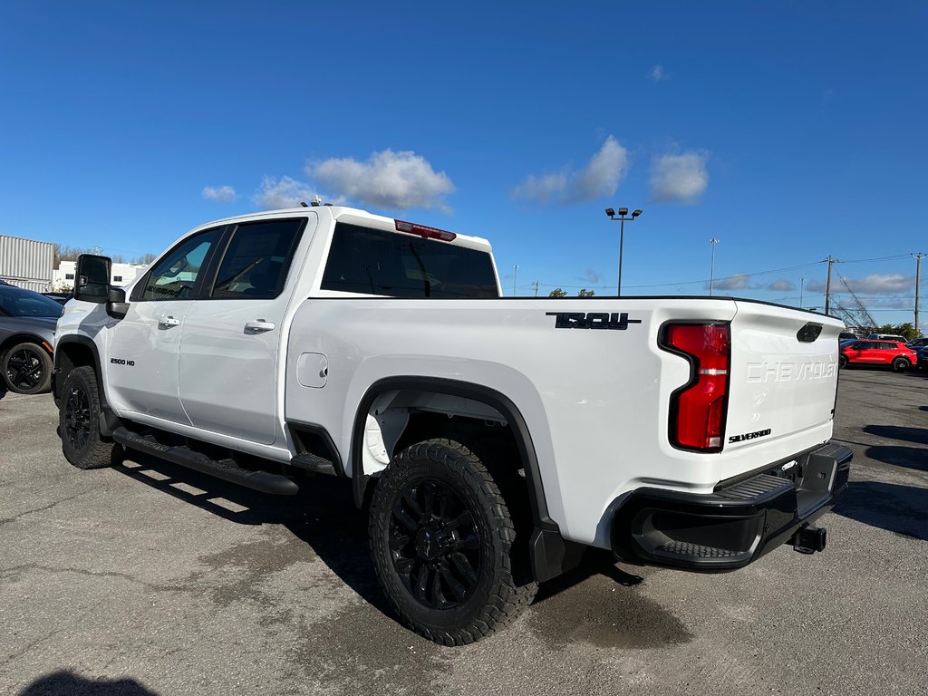 2025 Chevrolet SILVERADO 2500 HD LT in Terrebonne, Quebec - 5 - w1024h768px