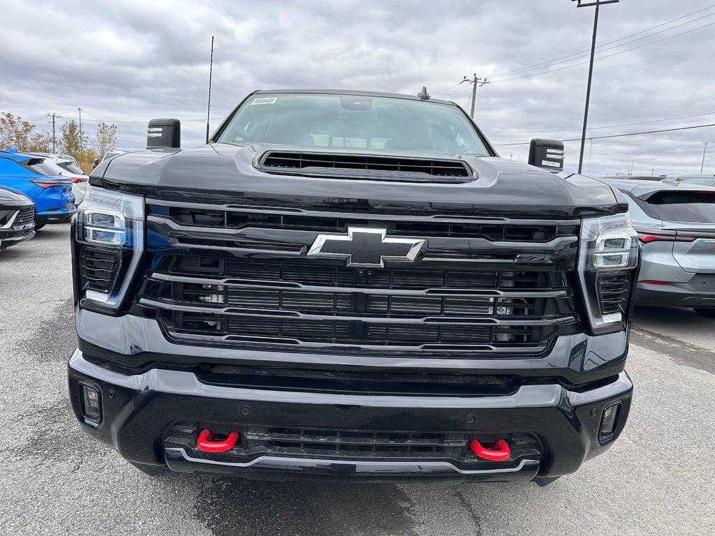 Chevrolet SILVERADO 2500 HD LT 2025 à Terrebonne, Québec - 2 - w1024h768px