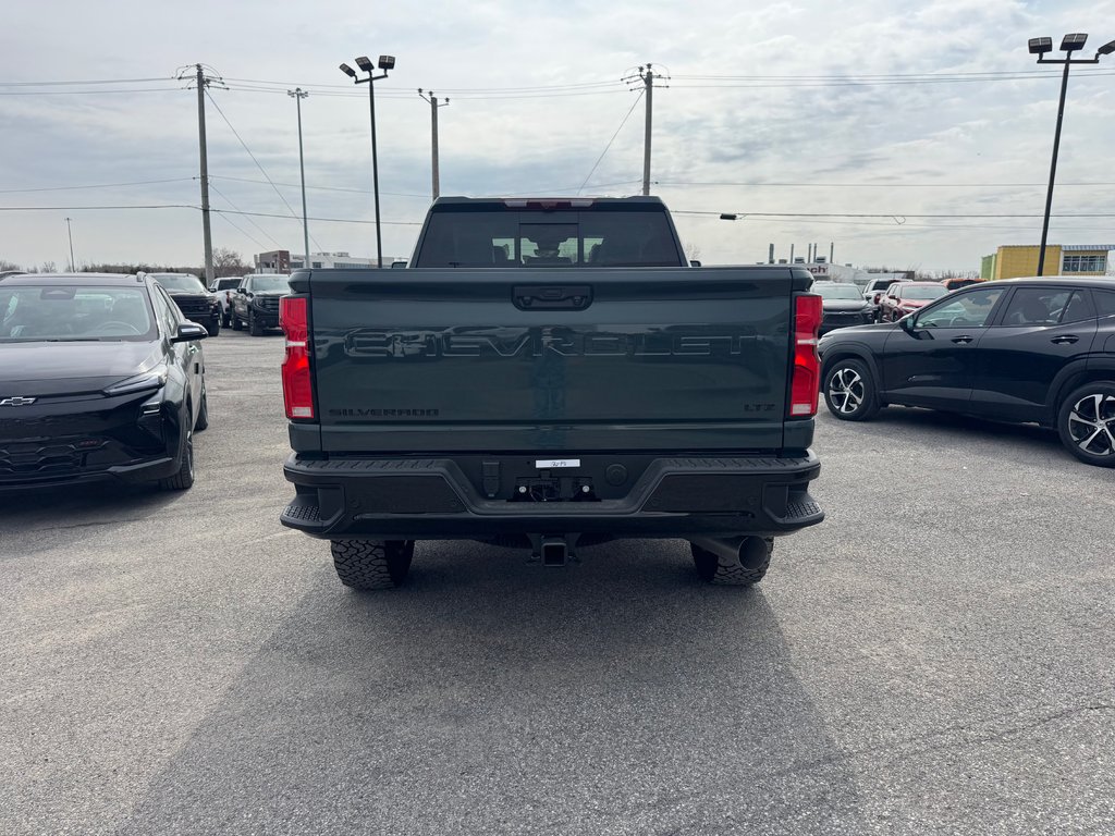 Chevrolet K2500 HD SILVERADO CREW CAB LTZ STD/BOX DURAMAX (1LZ) LTZ 2026 à Terrebonne, Québec - 3 - w1024h768px