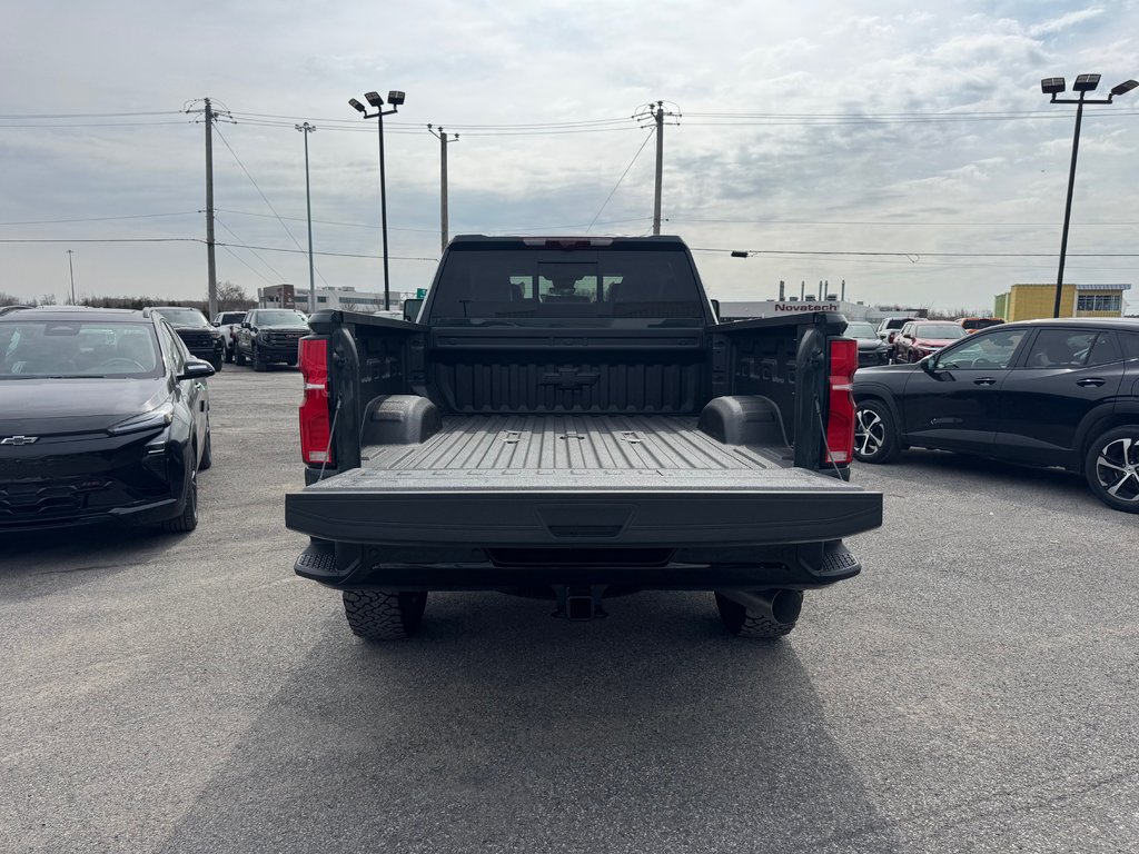 Chevrolet K2500 HD SILVERADO CREW CAB LTZ STD/BOX DURAMAX (1LZ) LTZ 2026 à Terrebonne, Québec - 4 - w1024h768px