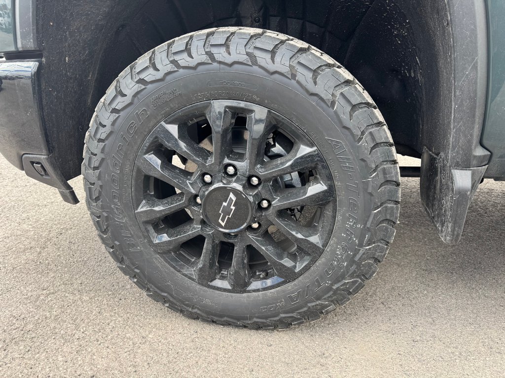 2026 Chevrolet Silverado 2500 HD LT in Terrebonne, Quebec - 12 - w1024h768px
