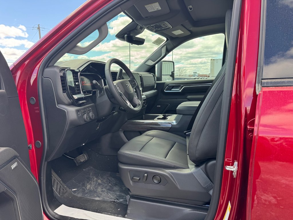 2026 Chevrolet Silverado 2500 HD LTZ in Terrebonne, Quebec - 7 - w1024h768px