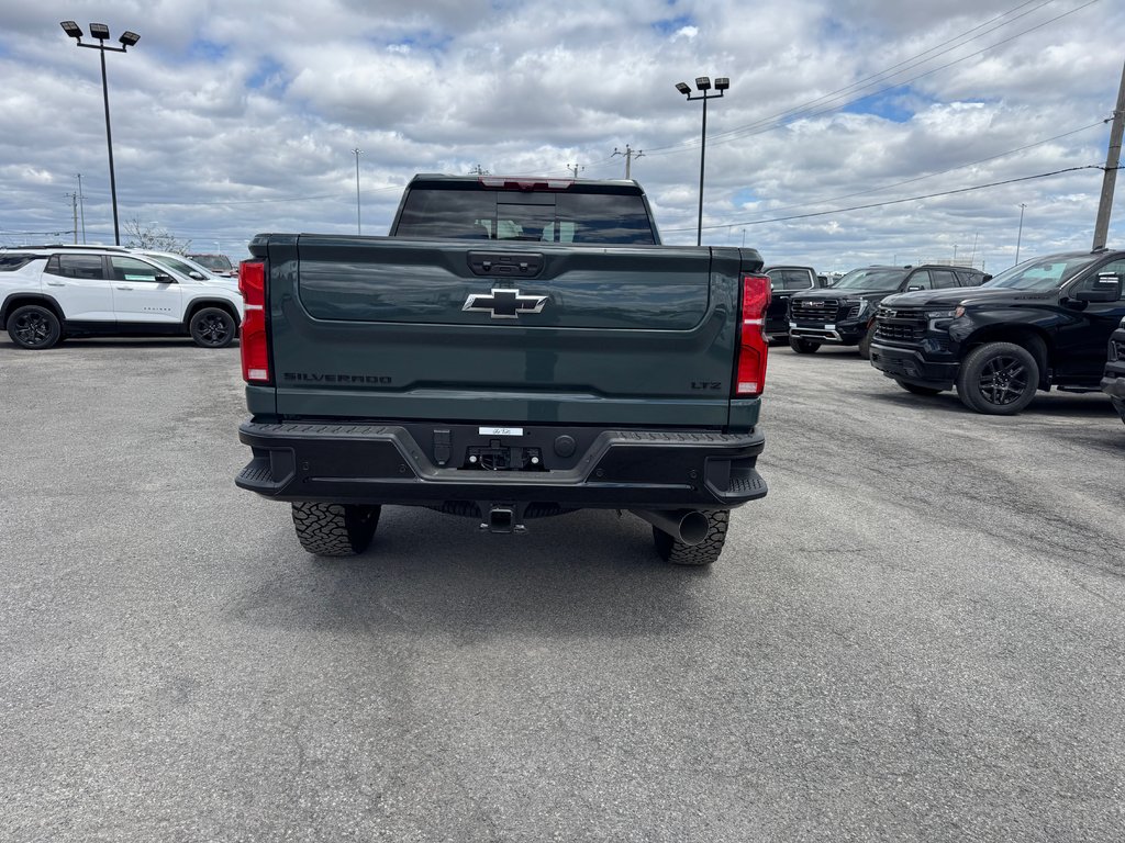 2026 Chevrolet Silverado 2500 HD LTZ in Terrebonne, Quebec - 5 - w1024h768px