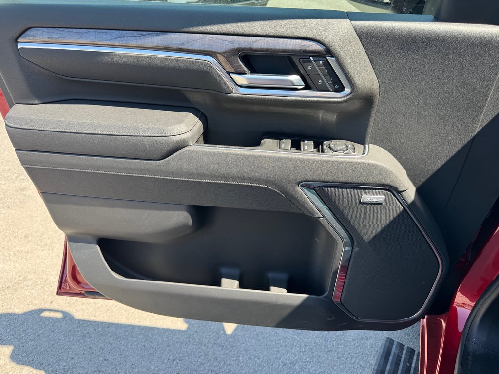 2026 Chevrolet Silverado 2500 HD LTZ in Terrebonne, Quebec - 8 - w1024h768px