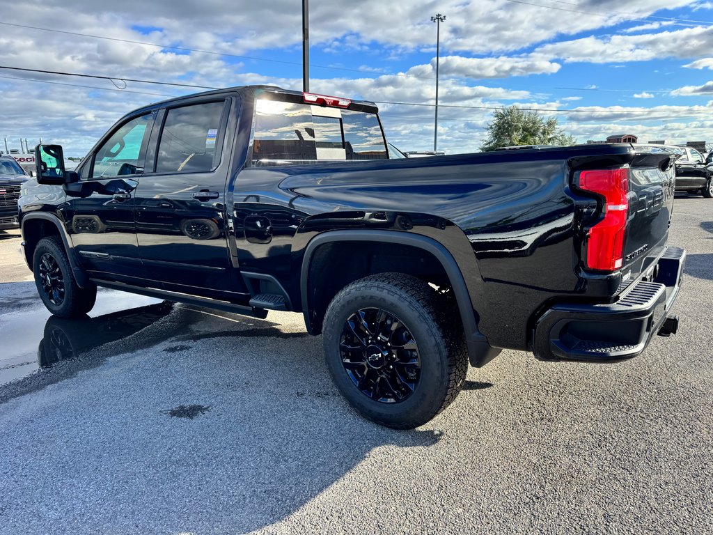 2026 Chevrolet Silverado 2500 HD HIGH COUNTRY in Terrebonne, Quebec - 3 - w1024h768px
