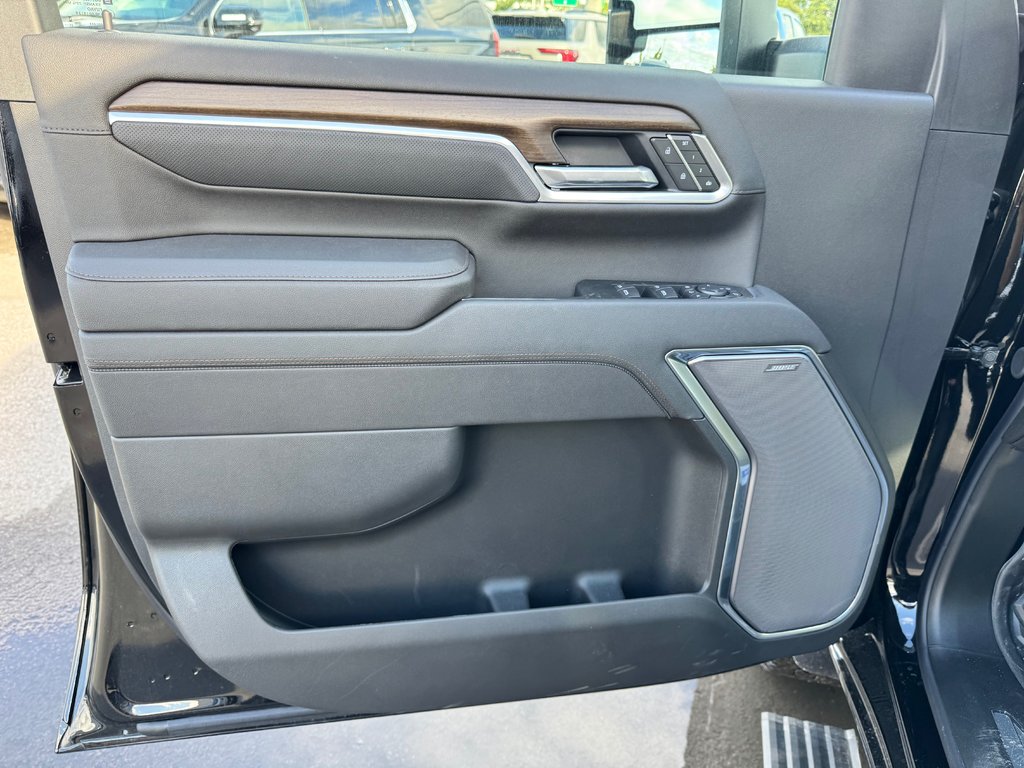 2026 Chevrolet Silverado 2500 HD HIGH COUNTRY in Terrebonne, Quebec - 7 - w1024h768px