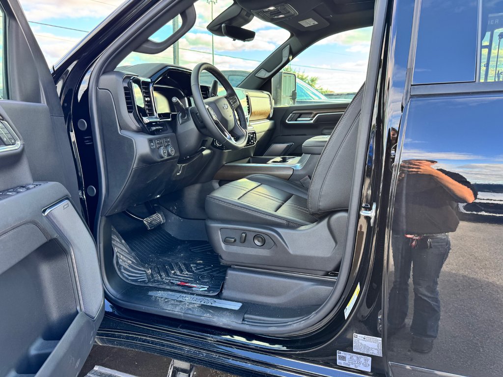 2026 Chevrolet Silverado 2500 HD HIGH COUNTRY in Terrebonne, Quebec - 12 - w1024h768px