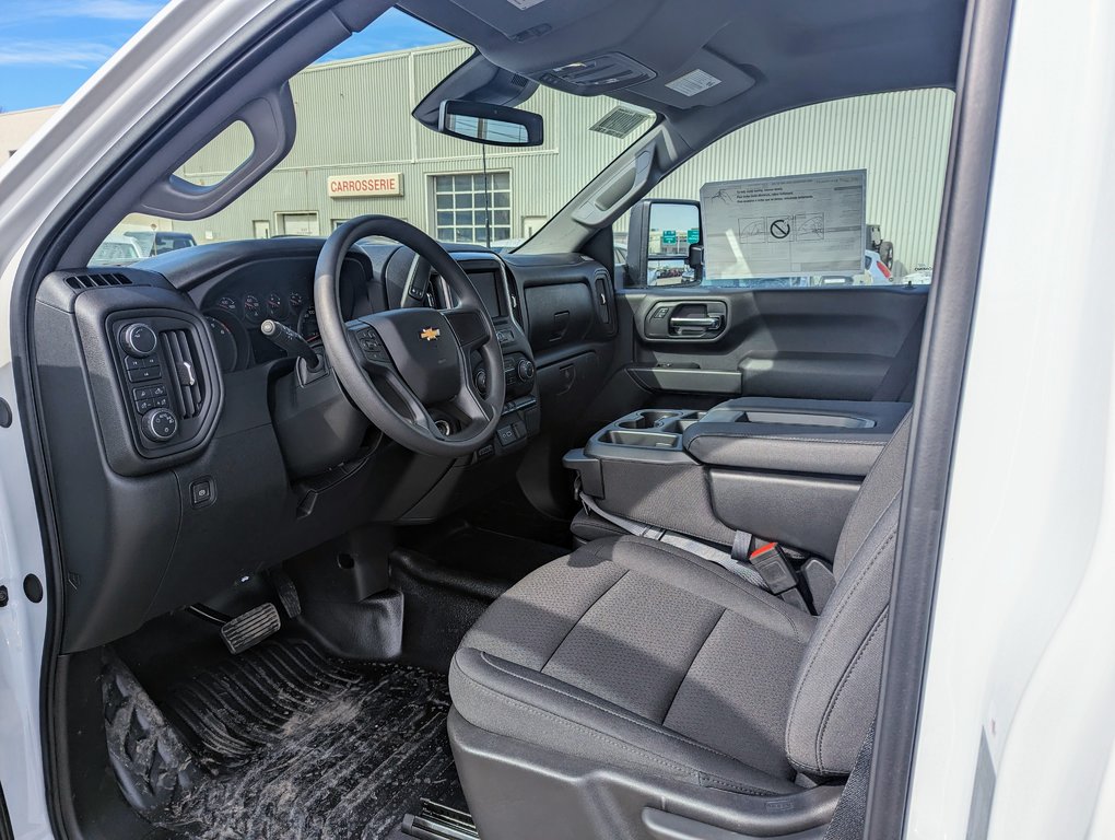 2024 Chevrolet SILVERADO 2500 HD WT in Terrebonne, Quebec - 10 - w1024h768px