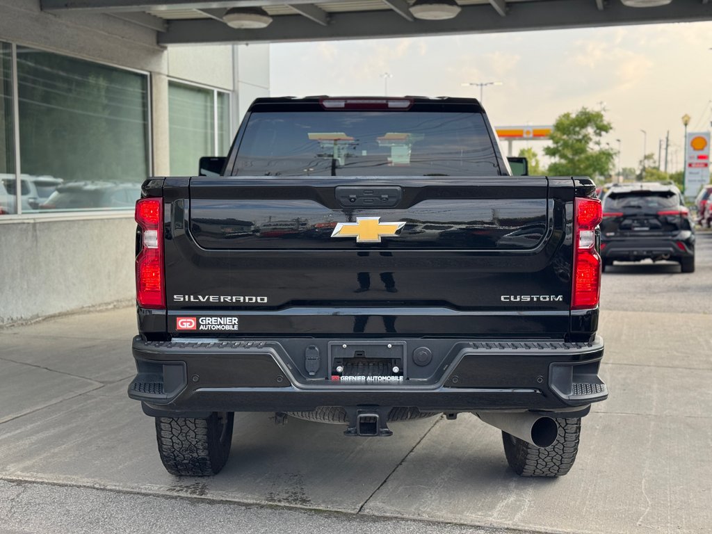 Chevrolet Silverado 2500HD Custom Crew Diesel 2024 à Terrebonne, Québec - 5 - w1024h768px