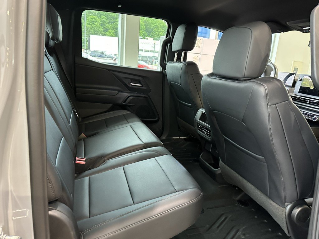 Chevrolet SILVERADO EV CREW CAB e4WD WT SHORT BOX MAX RANGE (8WT) WT 2025 à Terrebonne, Québec - 9 - w1024h768px