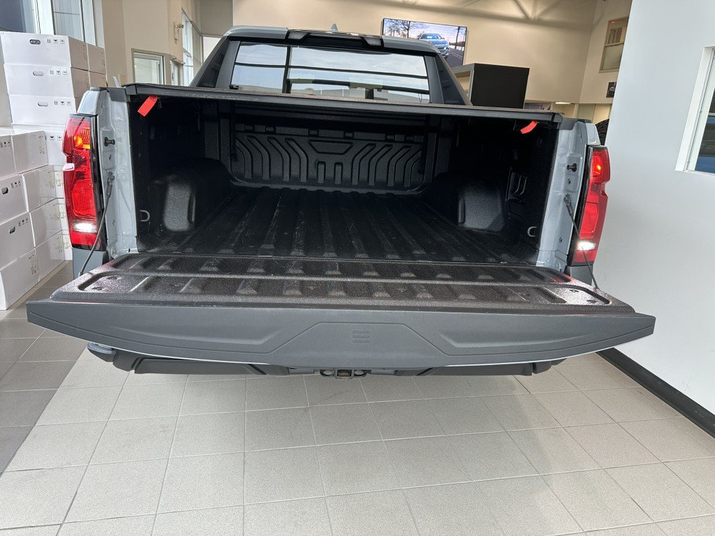 Chevrolet SILVERADO EV CREW CAB e4WD WT SHORT BOX MAX RANGE (8WT) WT 2025 à Terrebonne, Québec - 7 - w1024h768px