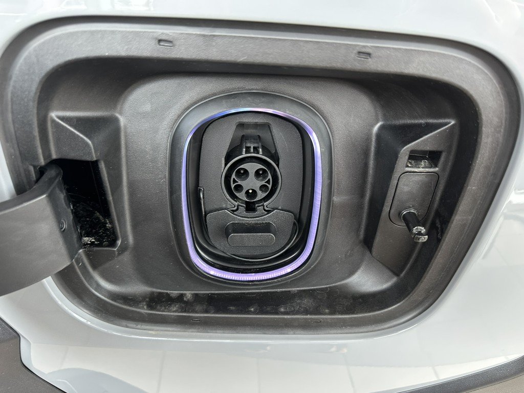Chevrolet SILVERADO EV CREW CAB e4WD WT SHORT BOX MAX RANGE (8WT) WT 2025 à Terrebonne, Québec - 31 - w1024h768px