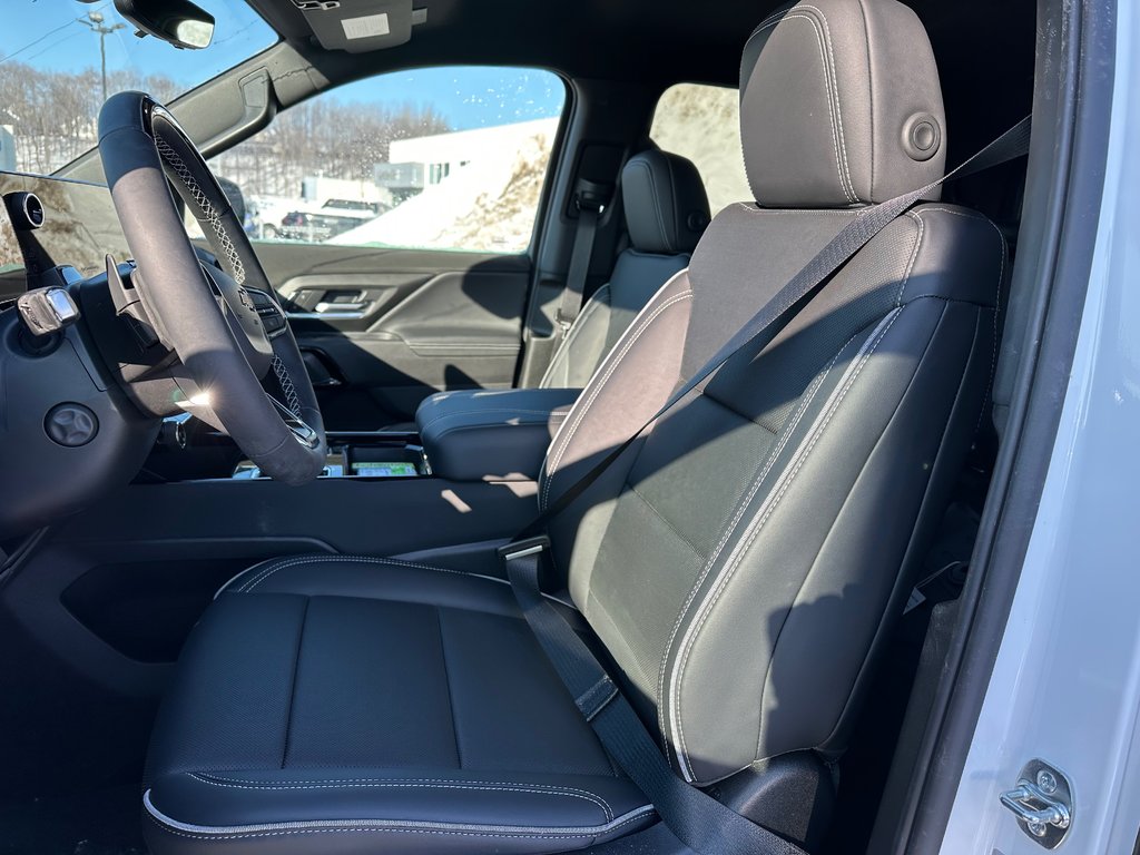 2025 Chevrolet Silverado EV LT Extended Range in Terrebonne, Quebec - 9 - w1024h768px