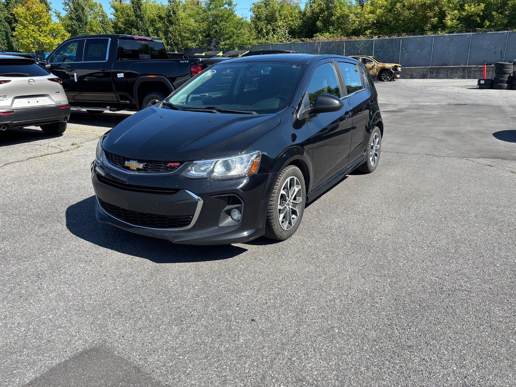 2017 Chevrolet Sonic in Montreal, Quebec - 3 - w1024h768px
