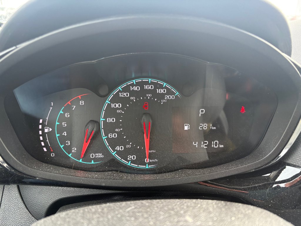 2022 Chevrolet Spark 1LT AUTOMATIQUE JAMAIS ACCIDENTÉ BAS KM in Boucherville, Quebec - 9 - w1024h768px