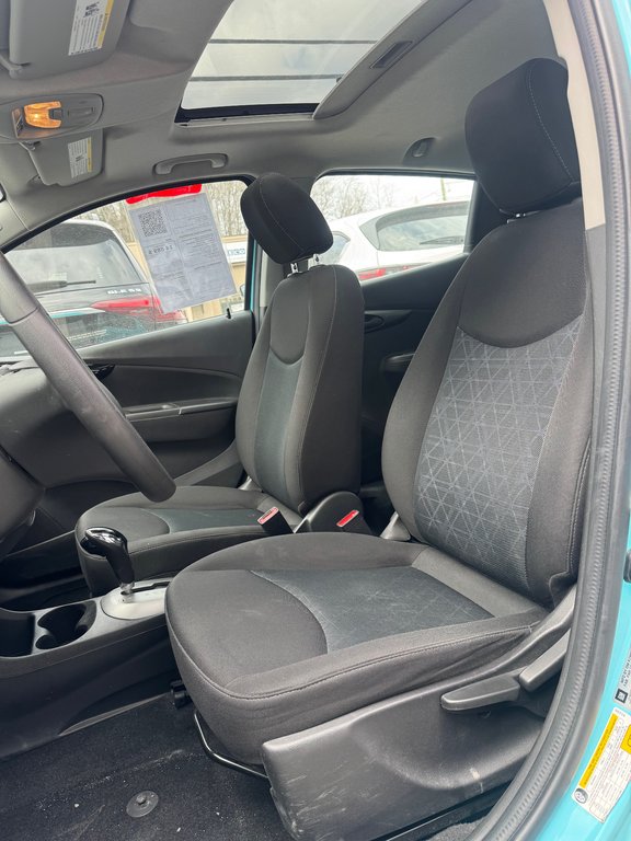 2022 Chevrolet Spark Lt Sport Toit Ouvrant Bas Kilométrage in Terrebonne, Quebec - 9 - w1024h768px