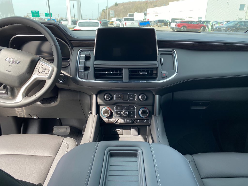 2024 Chevrolet Suburban Z71 in Terrebonne, Quebec - 9 - w1024h768px