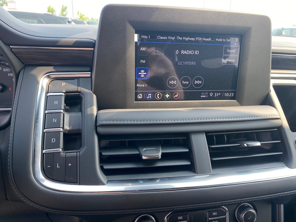 2024 Chevrolet Tahoe LS in Terrebonne, Quebec - 17 - w1024h768px