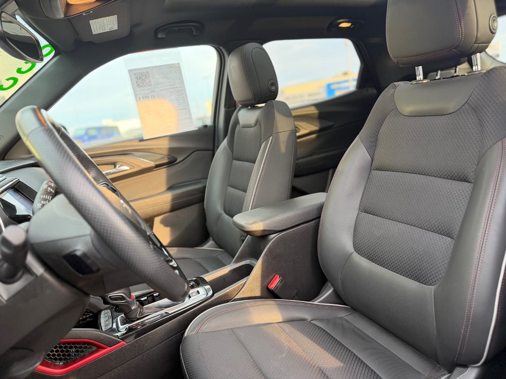 2022 Chevrolet Trailblazer RS Toit Panoramique AWD in Terrebonne, Quebec - 11 - w1024h768px