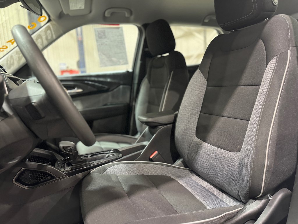 Chevrolet Trailblazer LS Bas Kilométrage 2023 à Terrebonne, Québec - 9 - w1024h768px