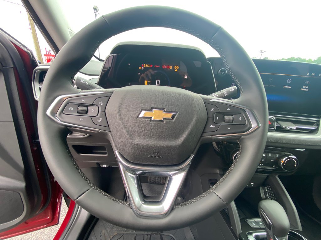 2024 Chevrolet Trailblazer LT in Terrebonne, Quebec - 12 - w1024h768px