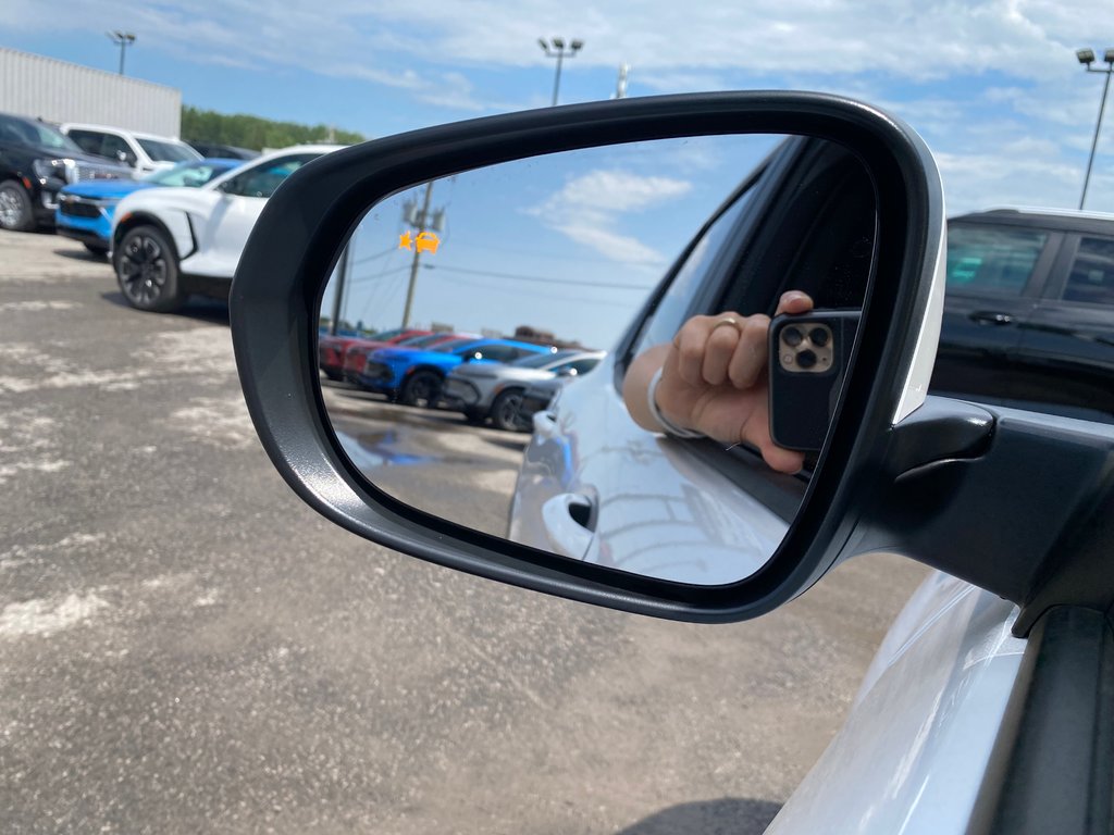 2024 Chevrolet Trailblazer LT in Terrebonne, Quebec - 27 - w1024h768px