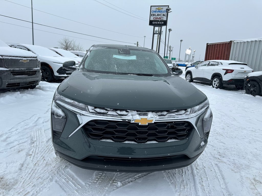 2025 Chevrolet Trax LS in Terrebonne, Quebec - 2 - w1024h768px