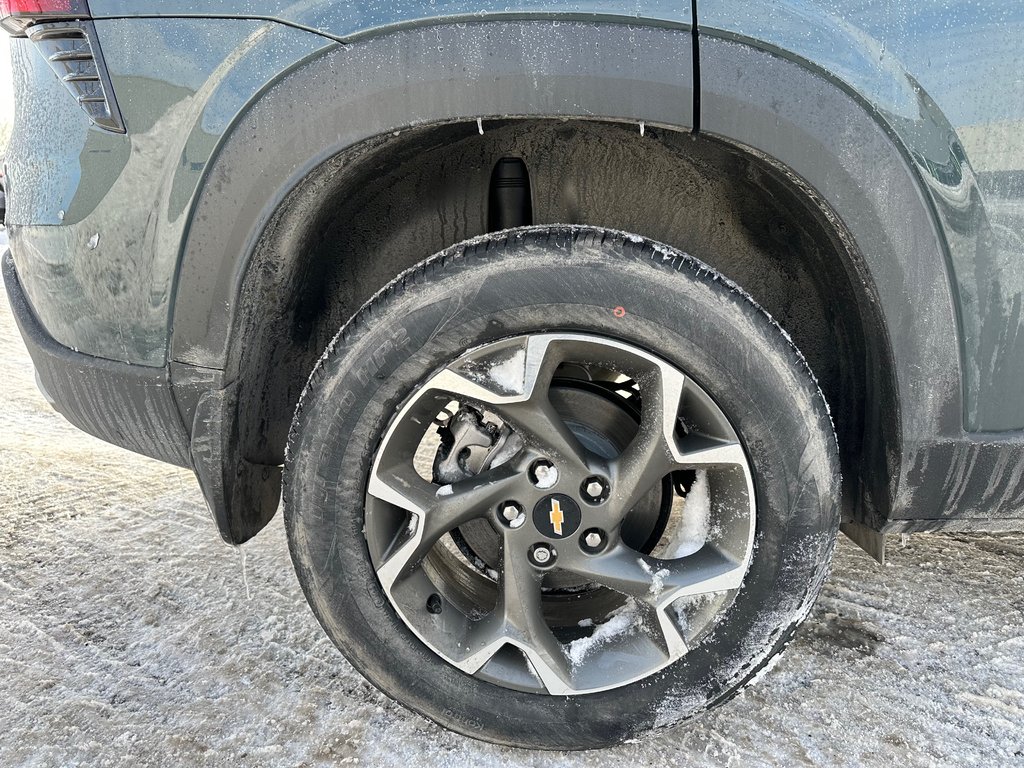 2025 Chevrolet Trax LT in Terrebonne, Quebec - 24 - w1024h768px